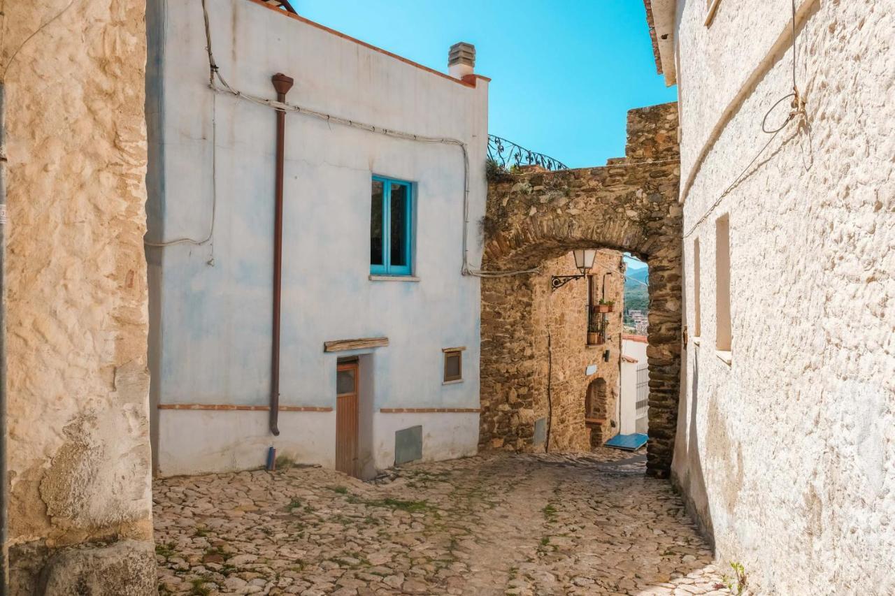 Casa Angelina-Ammentos Posada エクステリア 写真